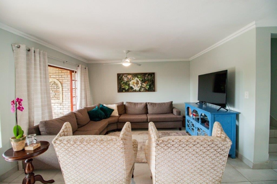 3 Bedroom Property for Sale in Bonza Bay Eastern Cape